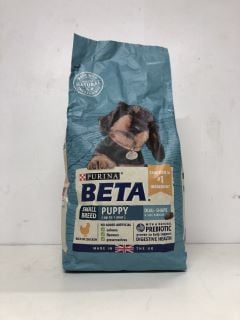 4 SACKS OF BETA SMALL BREED PUPPY FOOD BBE: 12/25