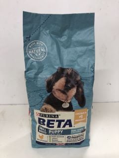 4 SACKS OF BETA SMALL BREED PUPPY FOOD BBE: 12/25