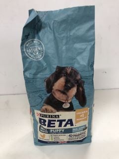 4 SACKS OF BETA SMALL BREED PUPPY FOOD BBE: 12/25