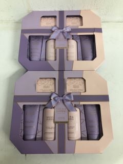 BAYLIS AND HARDING GIFT SETS