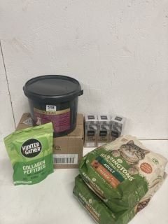 QTY OF ITEMS INC HARRINGTONS THE NATURAL CHOICE CAT FOOD