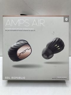 SOL REPUBLIC AMPS AIR EARBUDS WITH CHARGING CASE