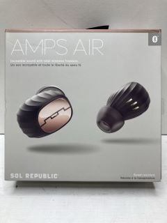 SOL REPUBLIC AMPS AIR EARBUDS WITH CHARGING CASE