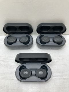 BOX OF EARBUD CHARGING CASES