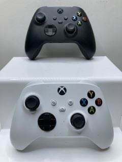 2 X WIRELESS XBOX CONTROLLERS