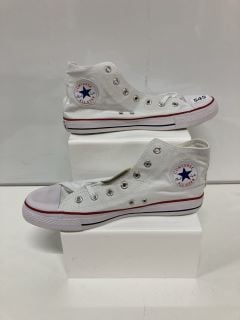 CONVERSE ALL STARS UK SIZE 10/11.5