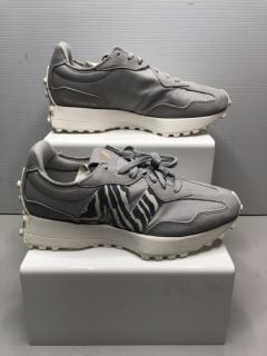 NEW BALANCE GREY SHOES UK SIZE 5