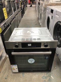 BEKO BUILT-IN ELECTRIC SINGLE OVEN MODEL NO: BBIE22300XFP (EX DISPLAY)