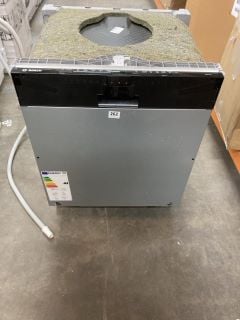 BOSCH INTEGRATED DISHWASHER MODEL NO: SMV2ITX18G (EX DISPLAY)