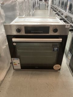 BEKO BUILT-IN ELECTRIC SINGLE OVEN MODEL NO: BBIE22300XFP (EX DISPLAY)