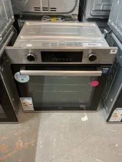 BEKO BUILT-IN ELECTRIC SINGLE OVEN MODEL NO: BBIE22300XFP (EX DISPLAY)