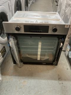 BEKO BUILT-IN ELECTRIC SINGLE OVEN MODEL NO: BBIE22300XFP (EX DISPLAY)