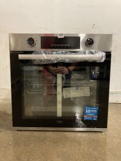 BEKO BUILT-IN SINGLE OVEN - MODEL NO: BBIE22300XFP (EX DISPLAY)