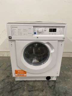 INDESIT INTEGRATED 7KG WASHER DRYER MODEL NO: BI WDIL 75125 UK N (EX-DISPLAY)