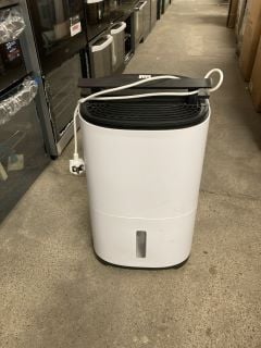 MEACO DEHUMIDIFIER