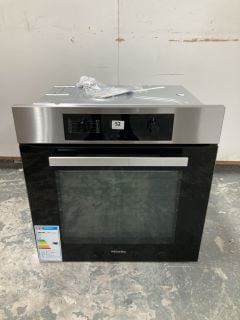 MIELE H2265-1B SELF CLEANING ELECTRIC BUILT IN OVEN (EX DISPLAY)