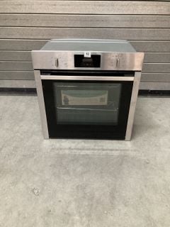 NEFF INTEGRATED SINGLE OVEN MODEL: B3CCC0AN0B (EX DISPLAY) RRP: £549