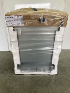 BOSCH INTEGRATED DISHWASHER MODEL: SMV2ITX18G (EX DISPLAY) (IN PACKAGING) RRP: £399