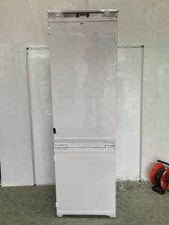 GRUNDIG INTEGRATED FRIDEG FREEZER MODEL: GKFED473 (EX DISPLAY) RRP: £499