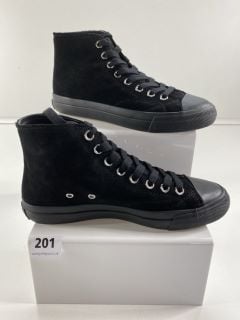 PAUL SMITH WOMEN'S SHOE CARVER BLACK. SIZE: 40, MADE FROM: 100% COW LEATHER UPPER/RUBBER SOLE. RRP: £195