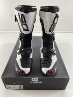 SIDI STIVALI MAG-1 MOTORBIKE BOOTS SIZE EURO 43 RRP£189.99