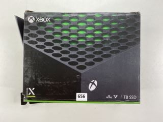 MICROSOFT XBOX SERIES X (1TB SSD) GAME CONSOLE IN BLACK: MODEL NO 1882 (WITH BOX NO POWER CABLE OR CONTROLLER)  [JPTN41290]