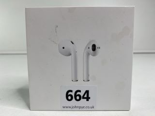 APPLE AIRPODS EARPHONES IN WHITE: MODEL NO A2031 A1602 A2032 (WITH BOX)  [JPTN41285]