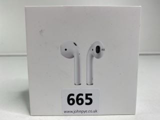 APPLE AIRPODS A2031 A2032 A1602 EAR PHONES IN WHITE. (UNIT ONLY & CHARGE CABLE)  [JPTN41287]