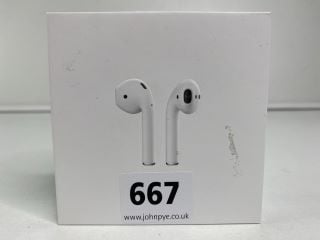 APPLE AIRPODS EARPHONES IN WHITE: MODEL NO A2031 A1602 A2032 (WITH BOX)  [JPTN41288]