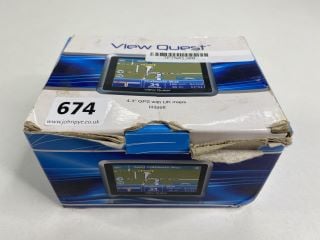 VEIW QUEST GPS SATNAV IN SILVER/BLACK. (WITH BOX & POWER CABLE)  [JPTN41300]