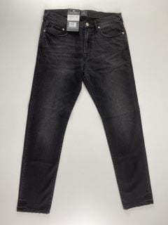 PAUL SMITH MEN'S TAPERED FIT JEAN. SIZE: 30, MADE FROM: 99% COTTON 1% ELASTANE. RRP: £150