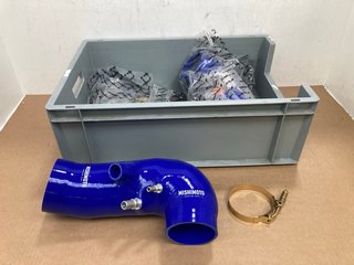 2 X MISHIMOTO FORD MUSTANG GT 5.0 PERFORMANCE COLD AIR INTAKE FILTER INDUCTION PIPES IN BLUE - COMBINED RRP £699.99 TO ALSO INCLUDE QTY OF MISHIMOTO T-BOLT CLAMPS IN GOLD: LOCATION - H4