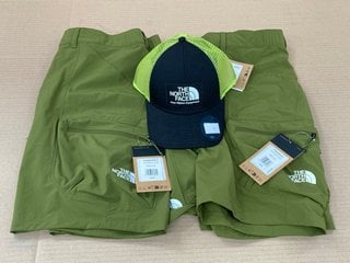 2 X THE NORTH FACE MEN'S PACKABLE SHORTS IN FOREST OLIVE - UK M TO INCLUDE THE NORTH FACE MUDDER TRUCKER HAT IN BLACK/GRANNY SMITH: LOCATION - H16