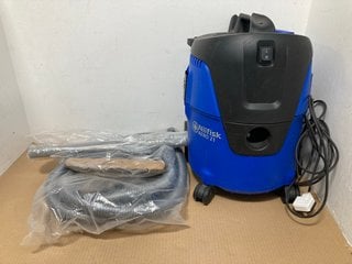 NILFISK AERO 21 WET & DRY COMPACT VACUUM: LOCATION - I13