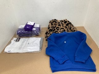 4 X KIDS CLOTHING ITEMS TO INCLUDE 5 X NIKE CLASSIC FOOTBALL SOCKS IN PURPLE SIZE UK 2-5: LOCATION - I12