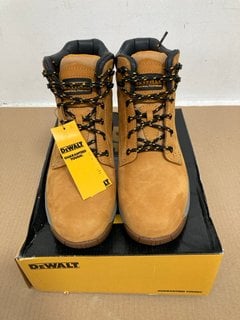 DEWALT STEEL TOE BOLSTER HONEY BOOTS SIZE UK8: LOCATION - I7