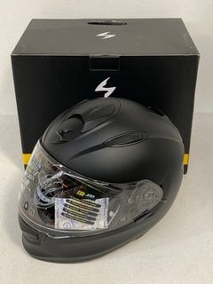 SCORPION EXO-491 SPIN FULL FACE MOTORCYCLE HELMET IN MATTE BLACK - SIZE S/M - RRP £144.99: LOCATION - MAIN BOOTH