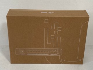 UBIQUITI USW UNIFI ENTERPRISE 8 POE NETWORK SWITCH - RRP £344.99: LOCATION - MAIN BOOTH