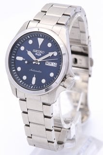 SEIKO AUTOMATIC NAVY DIAL STAINLESS STEEL WATCH - RRP £225.00: LOCATION - J3