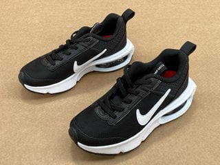 NIKE CHILDRENS AIR MAX INTRLK LITE TRAINERS IN BLACK/WHITE - UK 13: LOCATION - E6