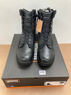 MAGNUM STRIKE FORCE 8.0 SIDE ZIP WATERPROOF WORK BOOTS IN BLACK - UK 13: LOCATION - E7