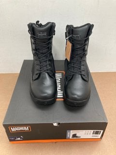 MAGNUM STRIKE FORCE 8.0 SIDE ZIP WATERPROOF WORK BOOTS IN BLACK - UK 10: LOCATION - E7