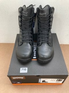 MAGNUM STRIKE FORCE 8.0 SIDE ZIP WATERPROOF WORK BOOTS IN BLACK - UK 5: LOCATION - E8