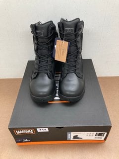 MAGNUM STRIKE FORCE 8.0 SIDE ZIP WATERPROOF WORK BOOTS IN BLACK - UK 6: LOCATION - E9