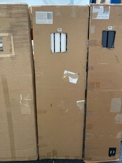 WHITE VERTICAL SINGLE OVAL TUBED 1600 X 472MM RRP £610: LOCATION - BACK RACK