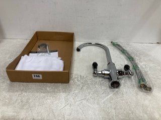 TRADITIONAL LEVER ACTION CHROME AND BLACK MONO KITCHEN SINK MIXER TAP WITH SWIVEL SPOUT RRP £225: LOCATION - R3