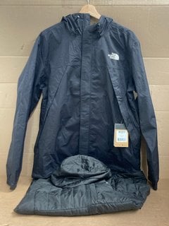 THE NORTH FACE MENS ANTORA BLACK JACKET - UK SIZE: LARGE TO INCLUDE THE NORTH FACE MENS CIRCALOFT HOODED JACKET IN BLACK - UK SIZE: LARGE: LOCATION - A16