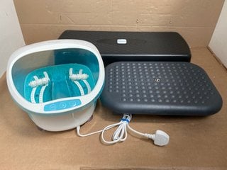 3 X HOUSEHOLD ITEMS TO INCLUDE HOMEDICS 4 - IN - 1 RELAXATION LUXURY FOOT SPA WITH HEATER: LOCATION - A15