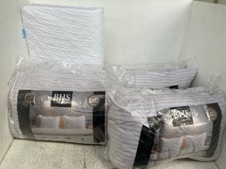 3 X SETS OF 2 BHS LUXURY NON ALLERGENIC STRIPE PILLOWS TO INCLUDE COMFORT TOUCH FOLDING MATTRESS - SIZE NOT INCLUDED: LOCATION - A9