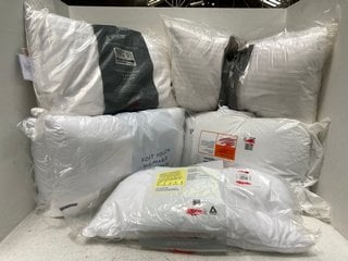 5 X JOHN LEWIS & PARTNERS BEDDING ITEMS TO INCLUDE SOFT TOUCH WASHABLE PILLOW PAIR: LOCATION - B7